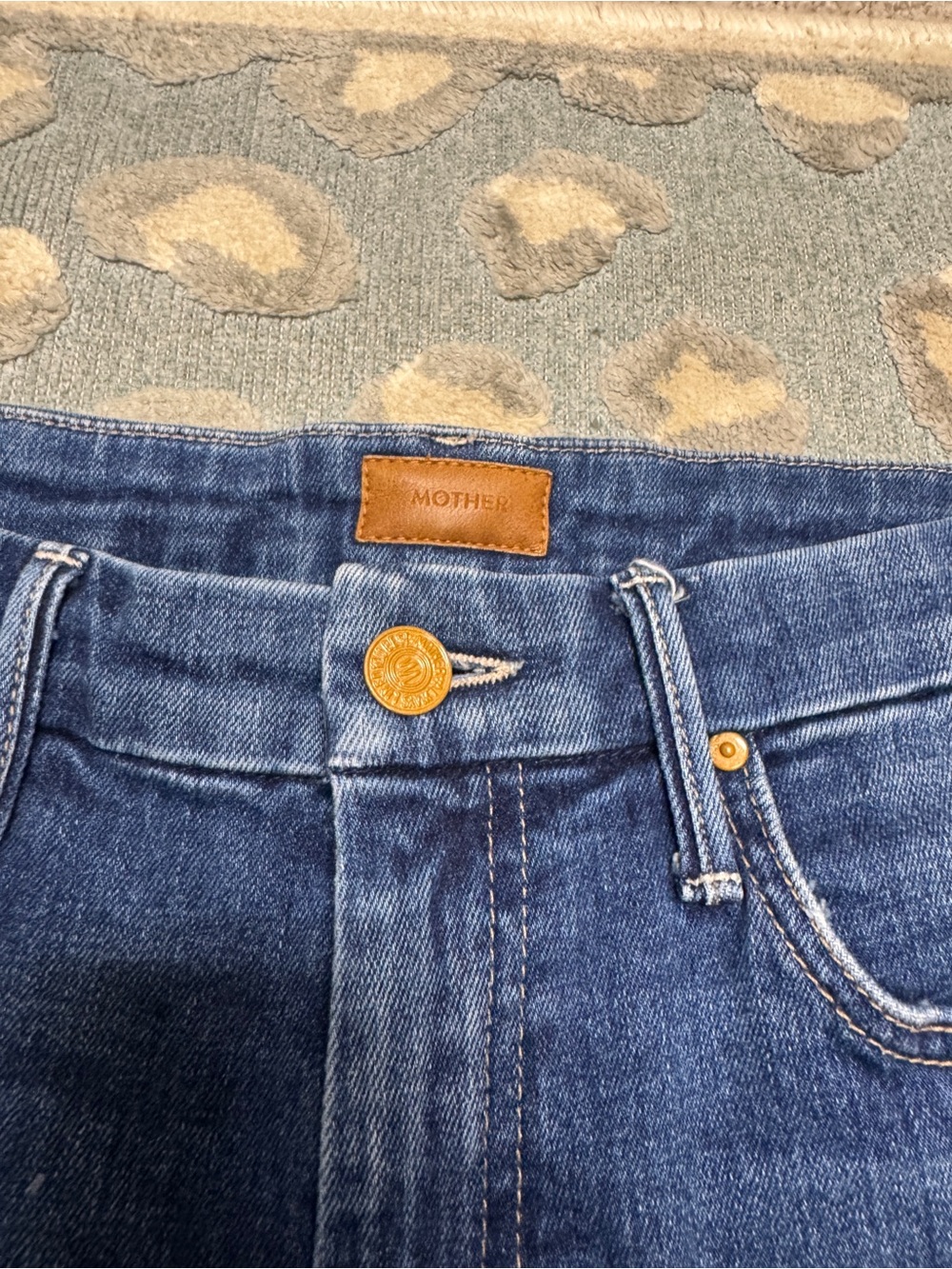 Mother Looker Jeans View 4
